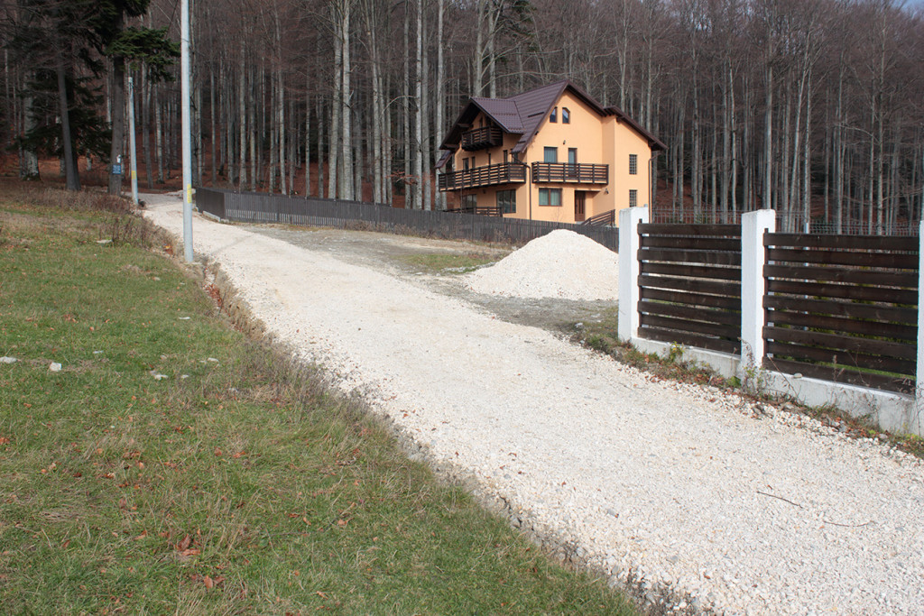 Drum forestier si constructii ilegale
